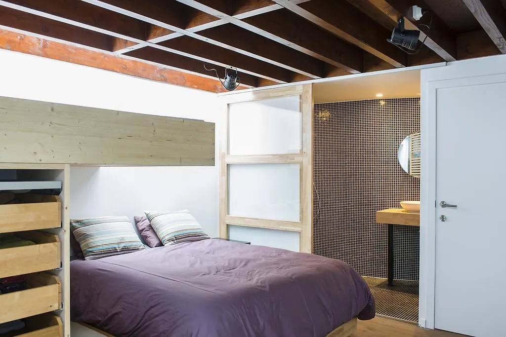 B006 Studio Guest House Ghent Belgium